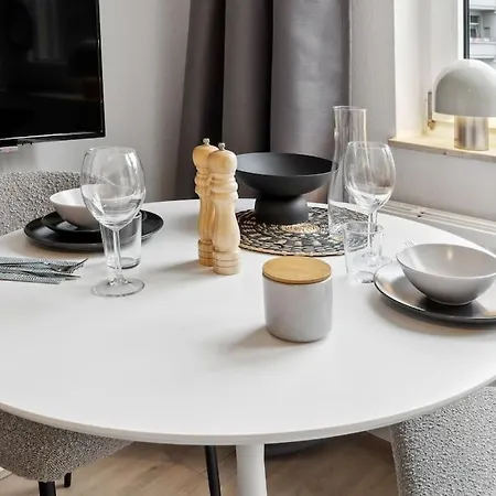 - Luxus Lift & Parken -naehe Dus & Dortmund & Koeln & Essen Apartament