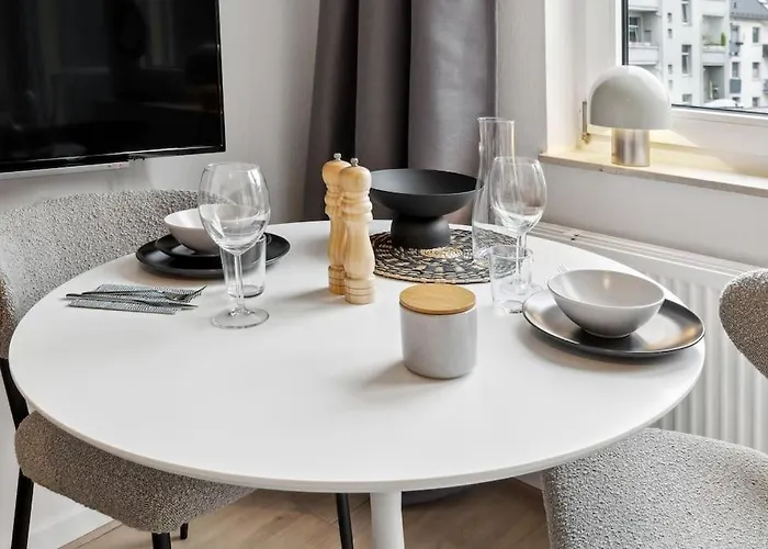 - Luxus Lift & Parken -naehe Dus & Dortmund & Koeln & Essen Apartament